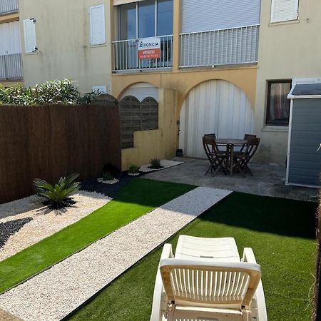Appartement T2 Avec Son Rez De Jardin De 40 M2 5 Couchages 250M De La Plage Et 15Km De L'Arena Narbonne-Plage Exterior photo