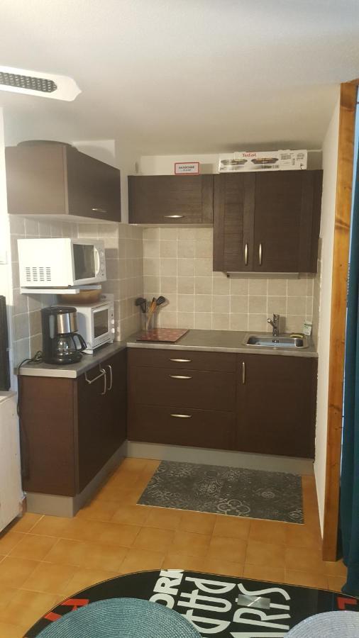 Appartement T2 Avec Son Rez De Jardin De 40 M2 5 Couchages 250M De La Plage Et 15Km De L'Arena Narbonne-Plage Exterior photo